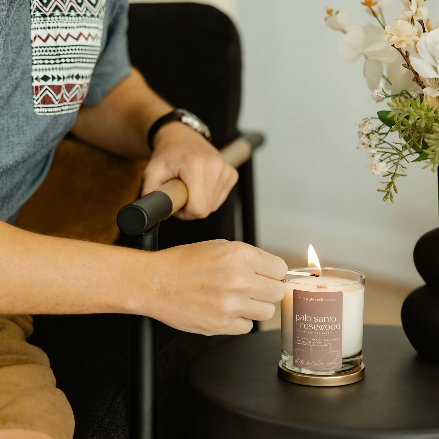 Palo Santo + Rosewood Coconut Soy Candle - Vibe & Glo Candle Studio