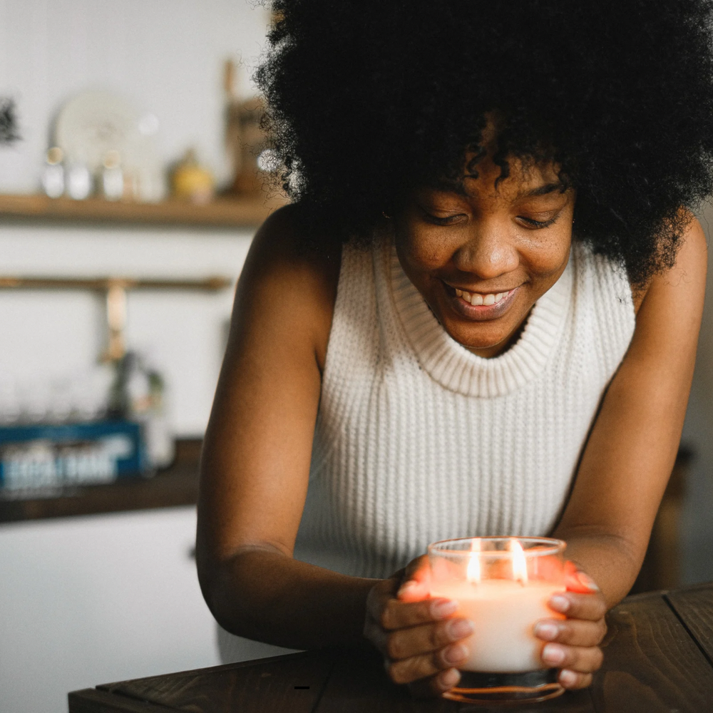 The Connection Between Candles and Mental Health: How Scented Self-Care Supports Emotional Wellness