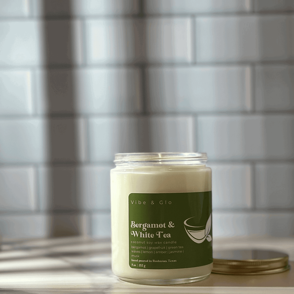 
                  
                    Bergamot & White Tea Coconut Soy Wax Candle - Vibe & Glo Candle Studio
                  
                